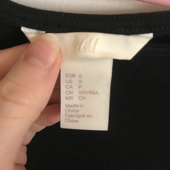 H&M Black Top - Picture 5 of 5